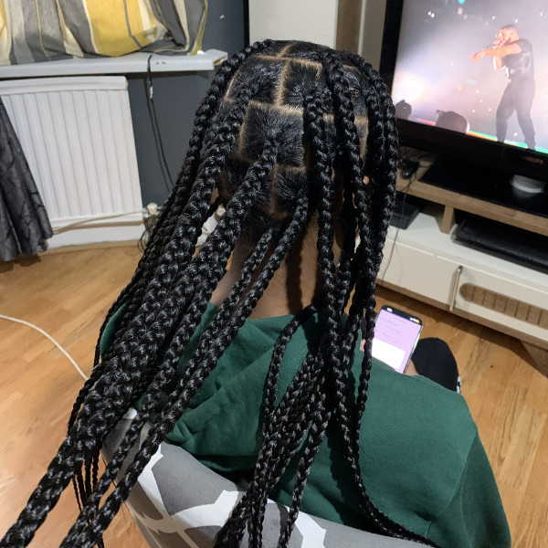 how long do knotless braids take