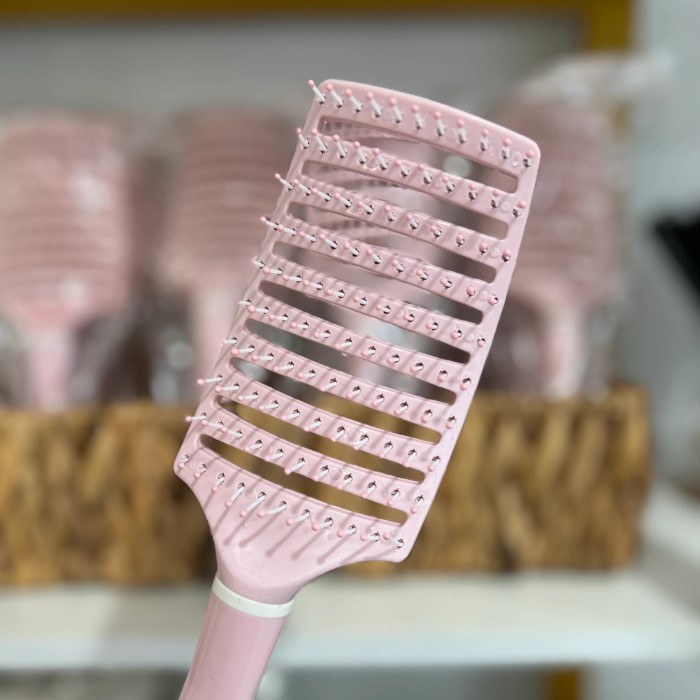 wig brush