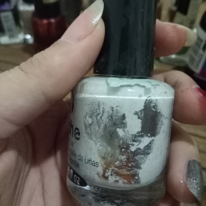 does nail polish expire