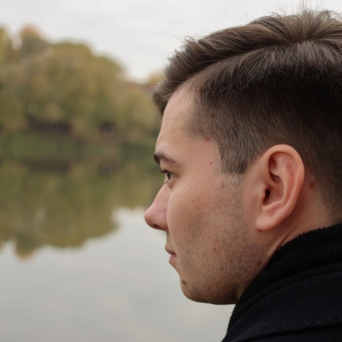 does accutane cause hair loss