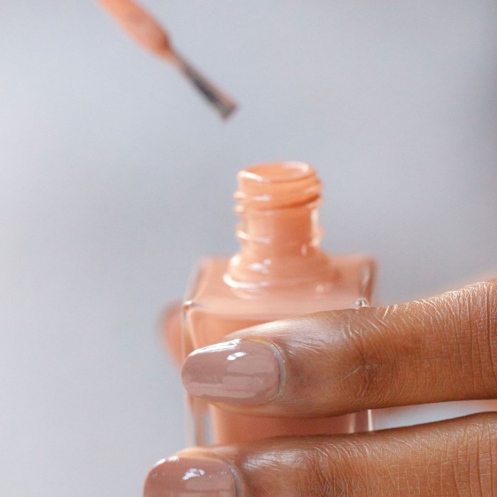 how to clean nail art brushes