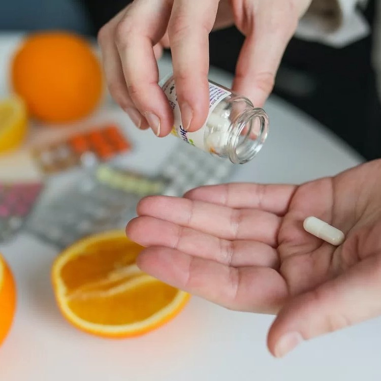 can vitamin deficiency cause hair loss