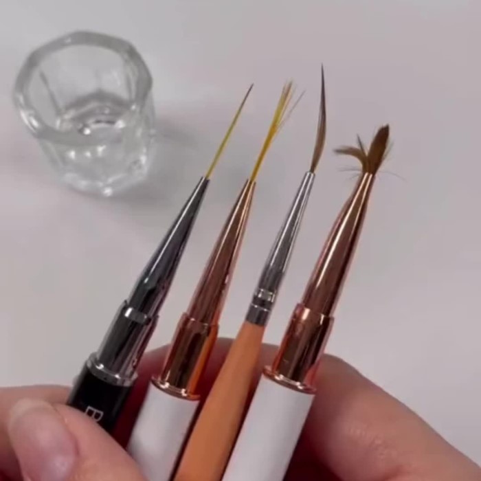 how to clean nail art brushes