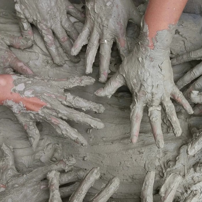 is mud good for your skin