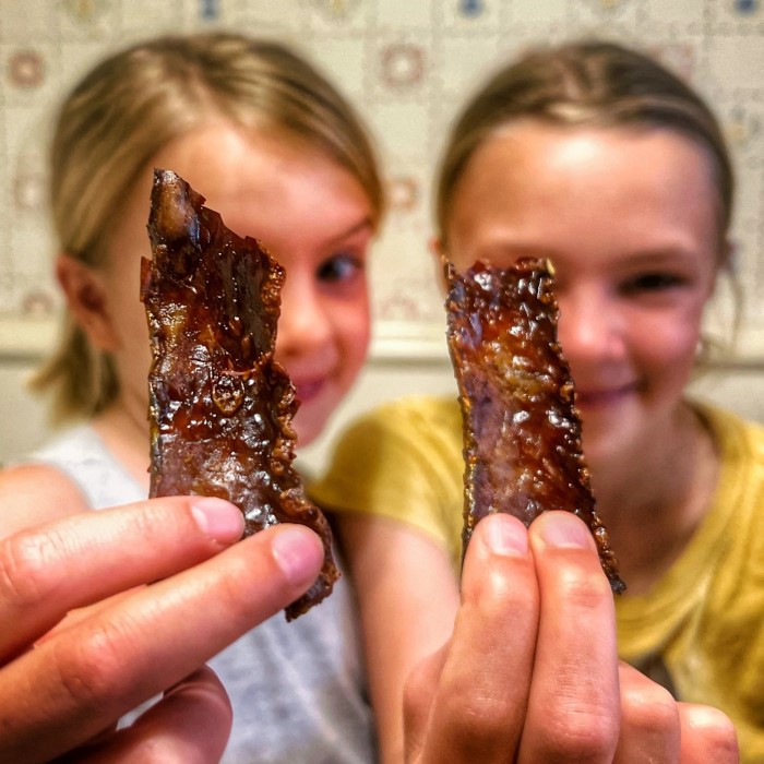 is salmon skin good for you