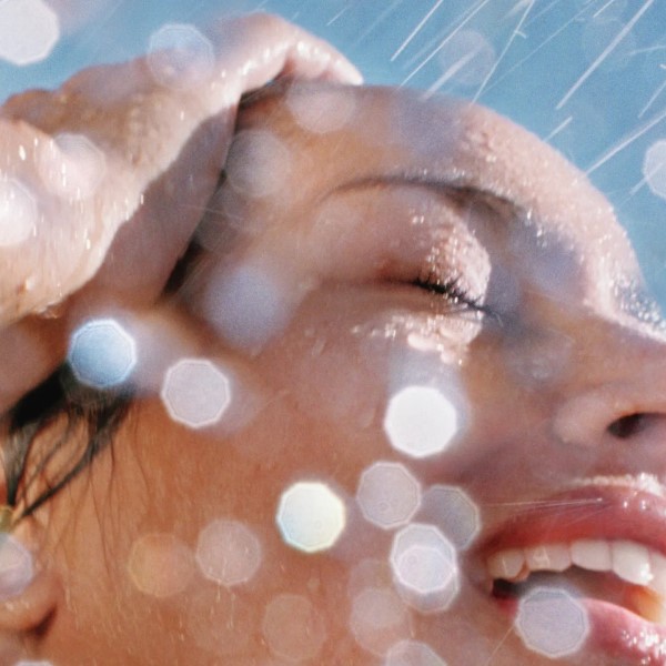 are cold showers good for your skin