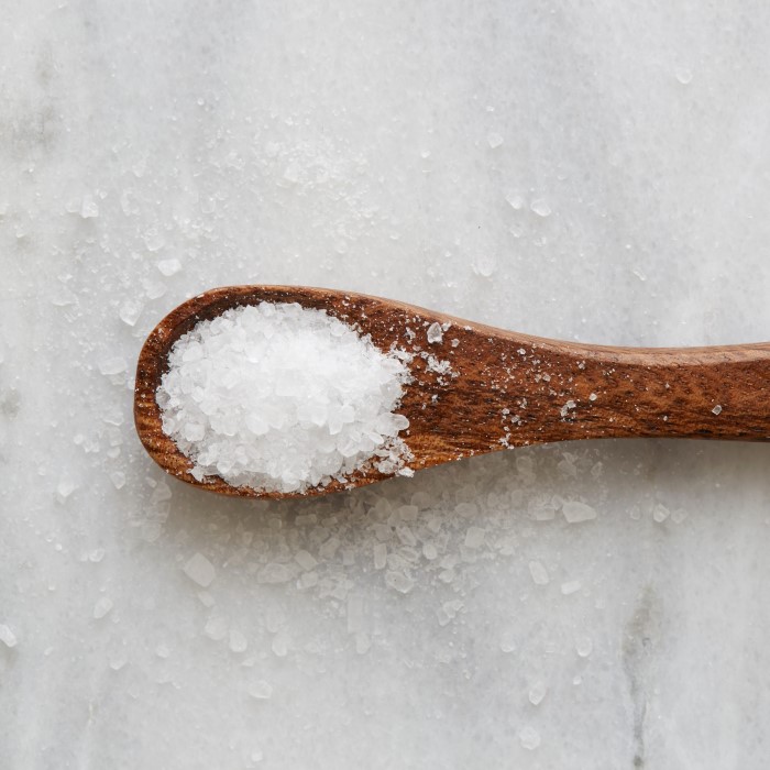 is salt good for your skin