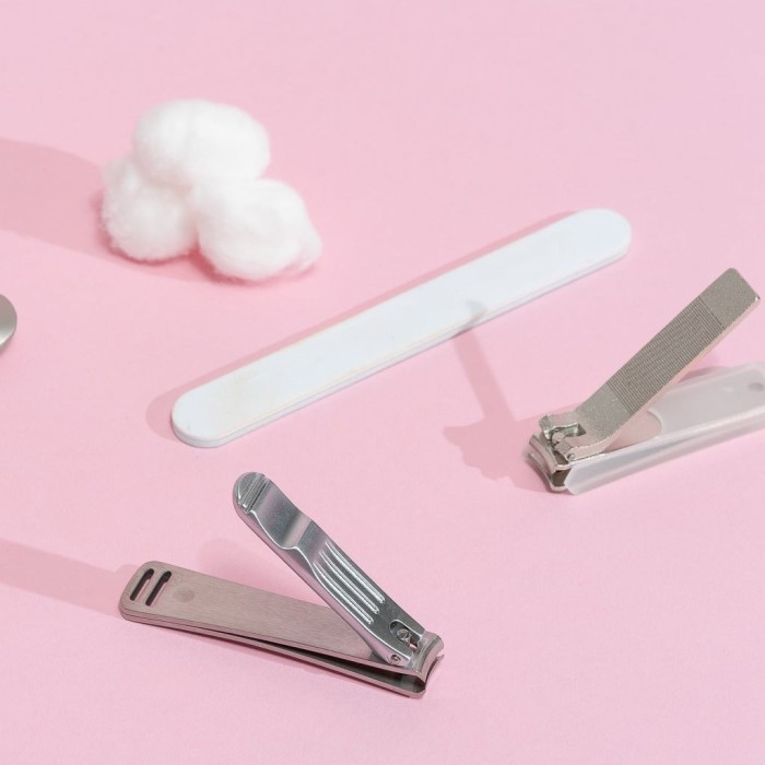 how to clean nail clippers