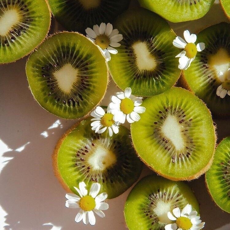 is eating kiwi skin good for you