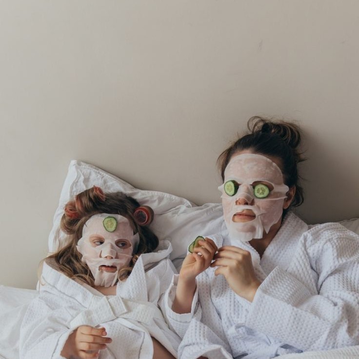 is baby oil good for your skin