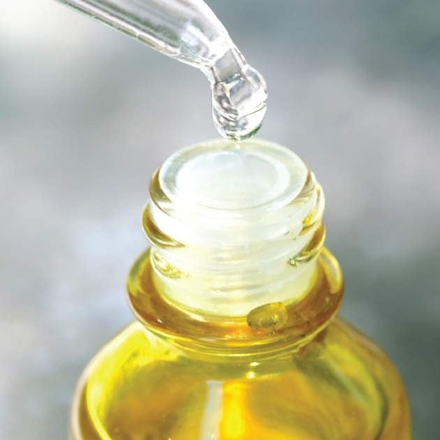 is mineral oil good for skin