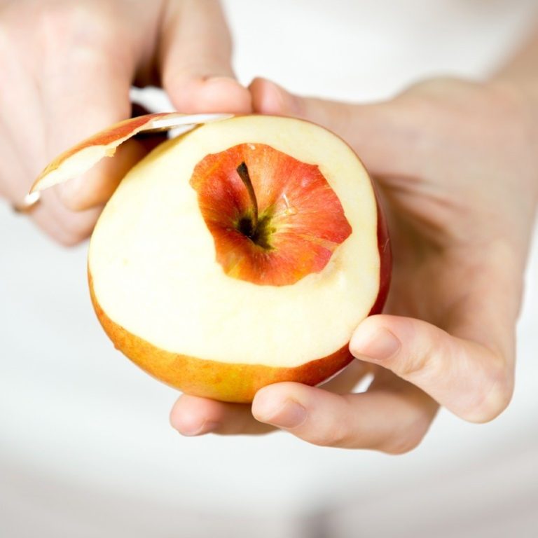 are apples good for your skin