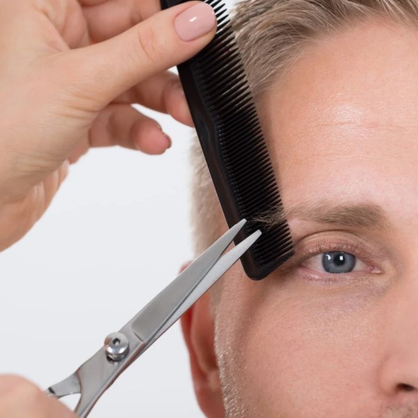 how to trim your eyebrows