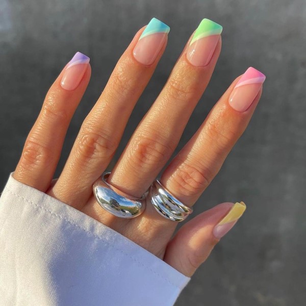 summer french tip nail designs